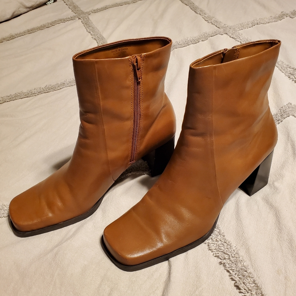 Ankle upper leather boots
